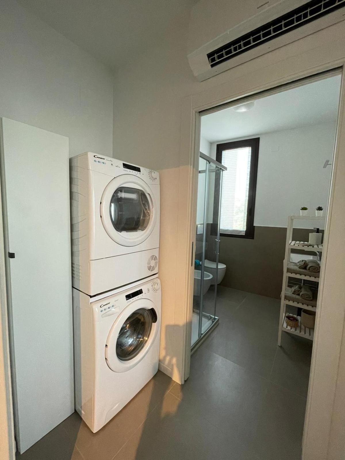 Suite Naviglio 26 Парма Екстериор снимка