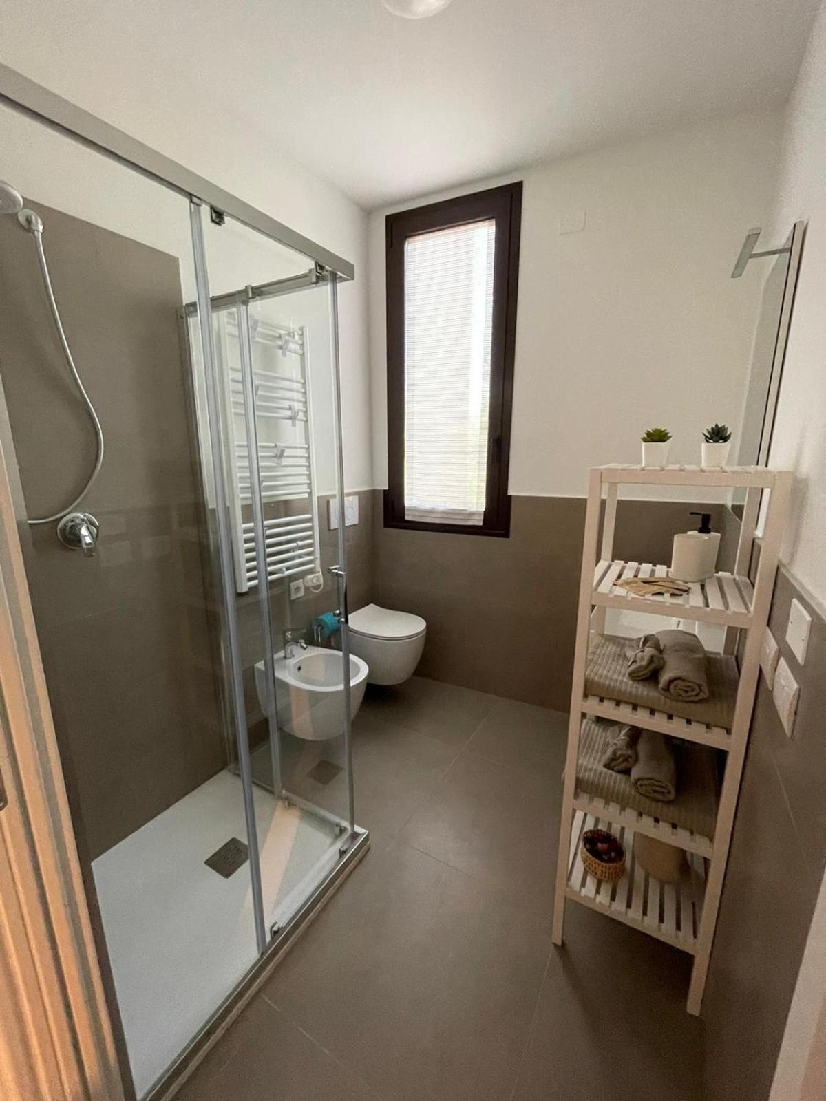 Suite Naviglio 26 Парма Екстериор снимка